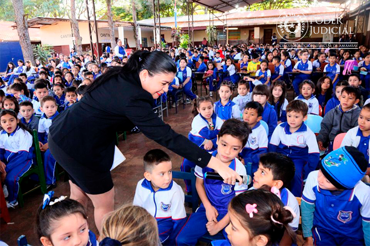 EN EL MARCO DEL PROGRAMA EDUCANDO EN JUSTICIA  Enseñan a proteger a niños y adolescentes de PJC contra maltrato y abuso