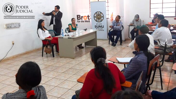 Reunión entre Jueces de Paz y Asociaciones Indígenas.